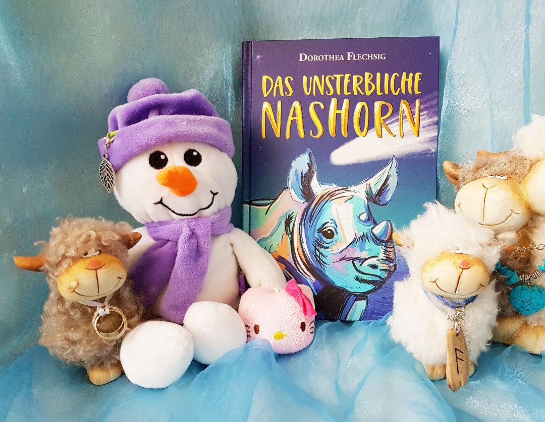 Wünsche besitzen Macht, offenbaren Träume und verändern das Leben von Mensch, Tiere und Natur. Dorothea Flechsig berührt mit ihren neuesten Streich „Das unsterbliche Nashorn“ die Herzen ihrer Leser. Auch meines erlag dem Zauber dieser einzigartigen Geschichte.