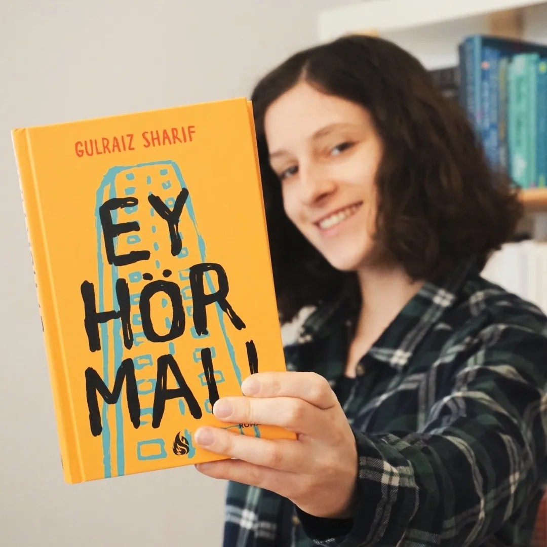 Ein cooles Jugendbuch, dass die Themen Migration und Transsein behandelt.
