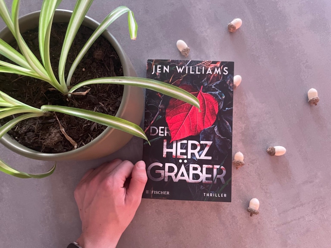Abschließend muss ich sagen, dass mir Der Herzgräber überhaupt nicht gefallen hat. Meine Erwartungen waren Spannung, Morde die genial beschrieben sind und spannende Ermittlungen und da wurde ich schwer enttäuscht. Die Geschichte war langatmig und es fehlte ihr vollkommen an Spannung. Deshalb habe ich nach 210 Seiten abgebrochen und kann es leider nicht empfehlen. Die Bewertung entfällt hier ebenfalls aufgrund des Abbruchs.