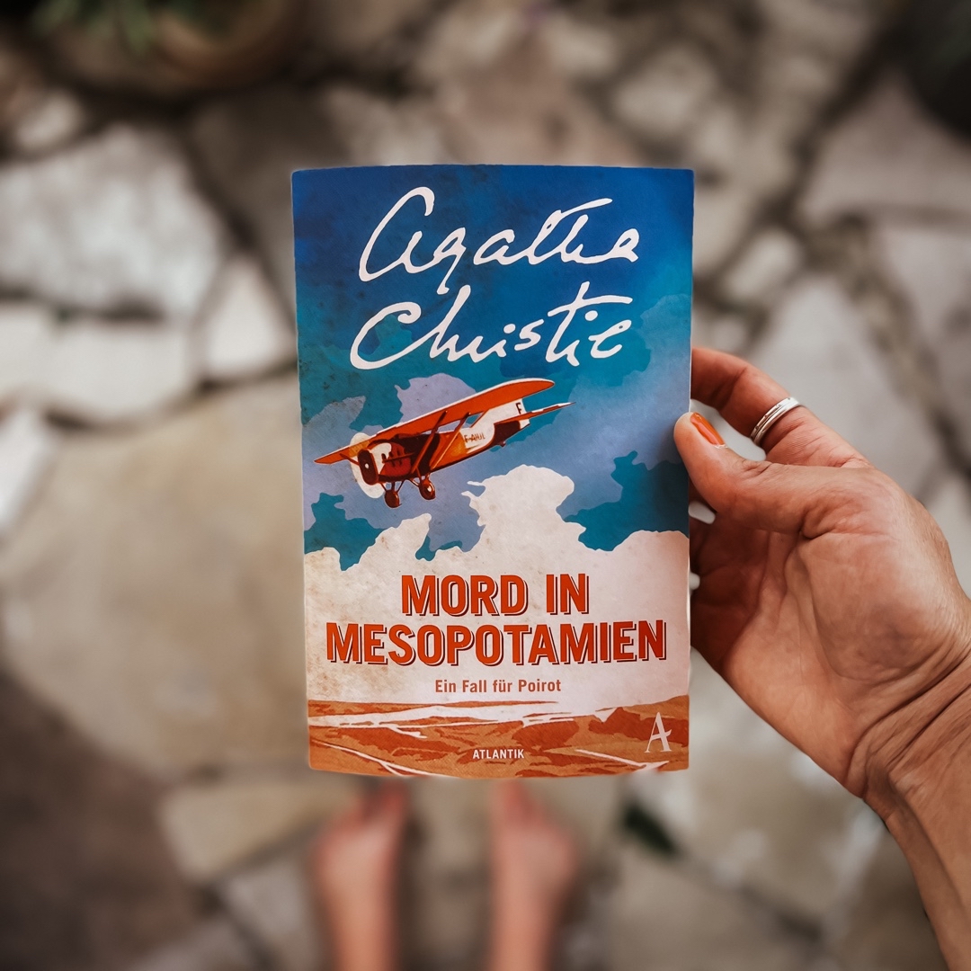 Spannender und kurzweiliger Krimi der Queen of Crime mit einer für mich etwas sehr konstruierten Auflösung.