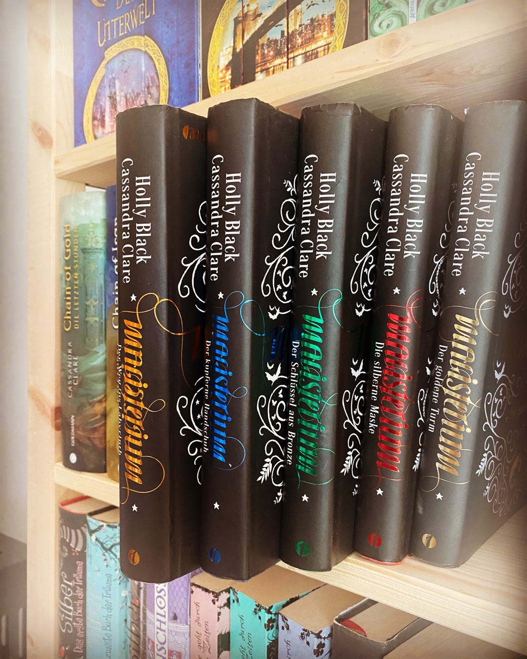 Meiner Meinung nach eine unterschätzte Fantasy-Jugendbuchreihe!