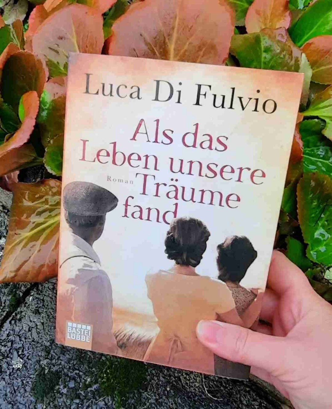 Gleich zu Anfang des Jahres hatte ich ein Highlight. Trotz vieler Seiten fliegt man nur so durch das Buch.