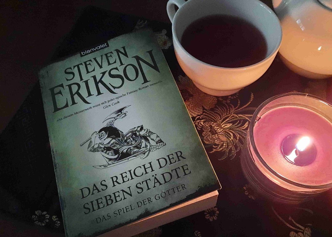 Absolute geniale, wahnsinnig machende High Fantasy!