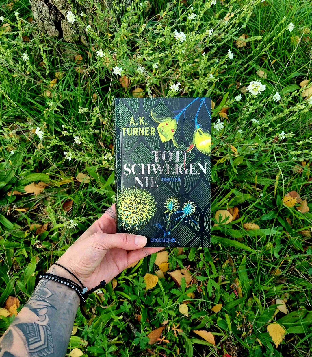 Tolles Buch, wobei der 2 Band viel besser ist