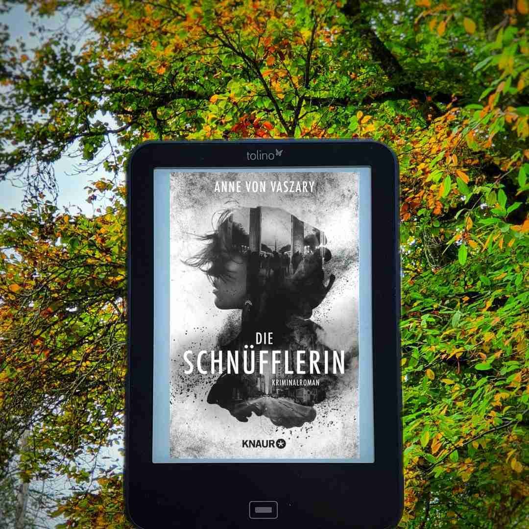 Humorvoller Krimi mit einer Protagonistin, deren Intuition der Nase lang geht.