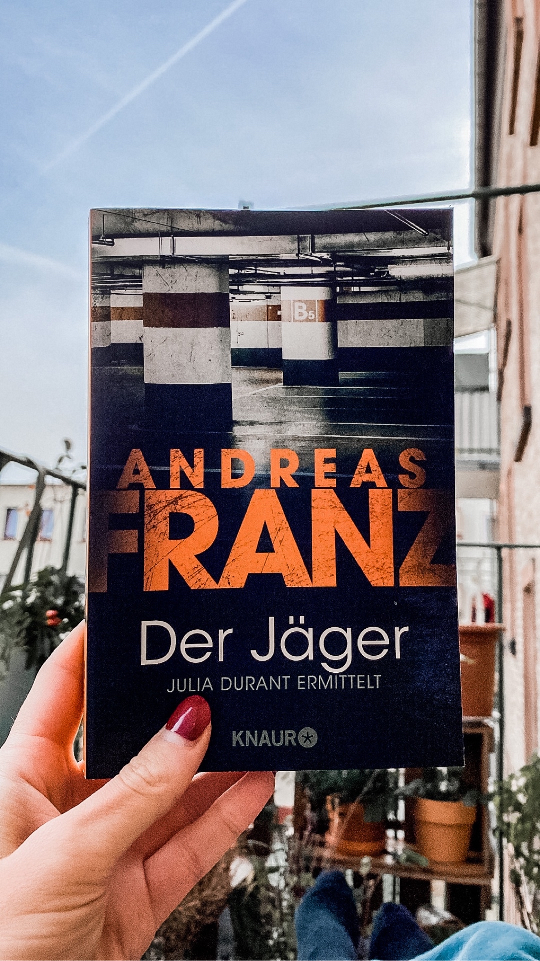Ein eher schwächerer Teil der Krimireihe mit deutlichen Parallelen zu Band 1, unstimmiger Storyline und einer eher unspektakulären Auflösung.