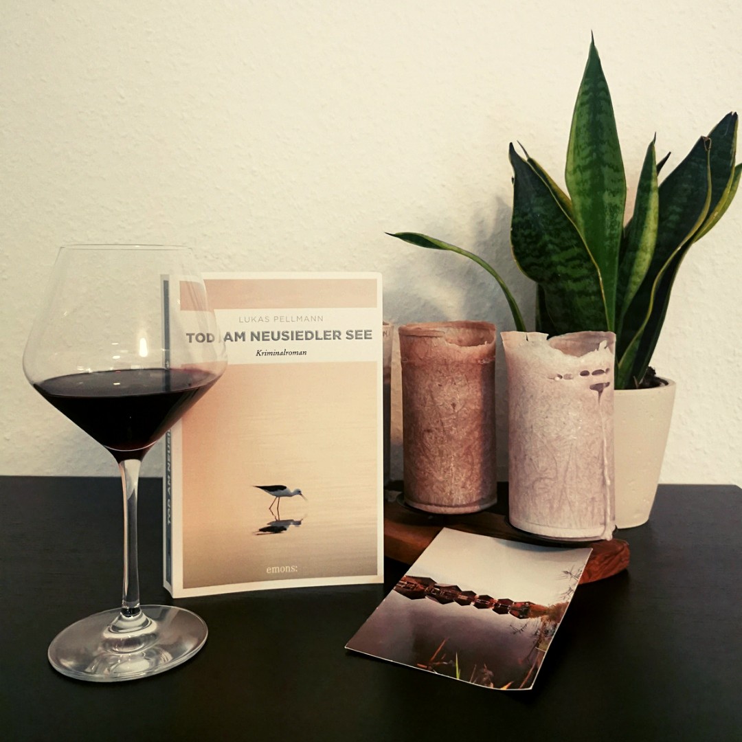 Faszinierende Charaktere vor herbstlicher Kulisse, eine Hündin zum Verlieben und jede Menge Lokalkolorit – Lesespaß pur!