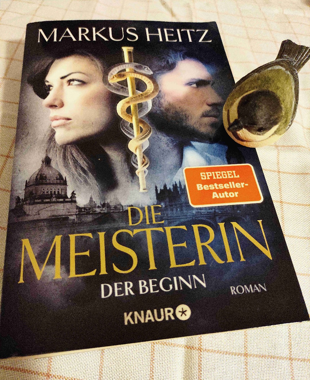 Geht Richtung Urban Fantasy, das Thema "Hinrichtungen" im Mittelpunkt