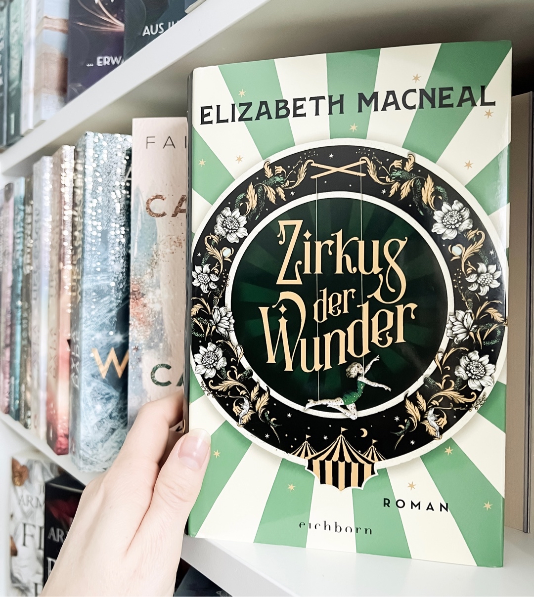 Ein Buch voller Wunder - doch wer hoch fliegt, kann auch tief fallen …