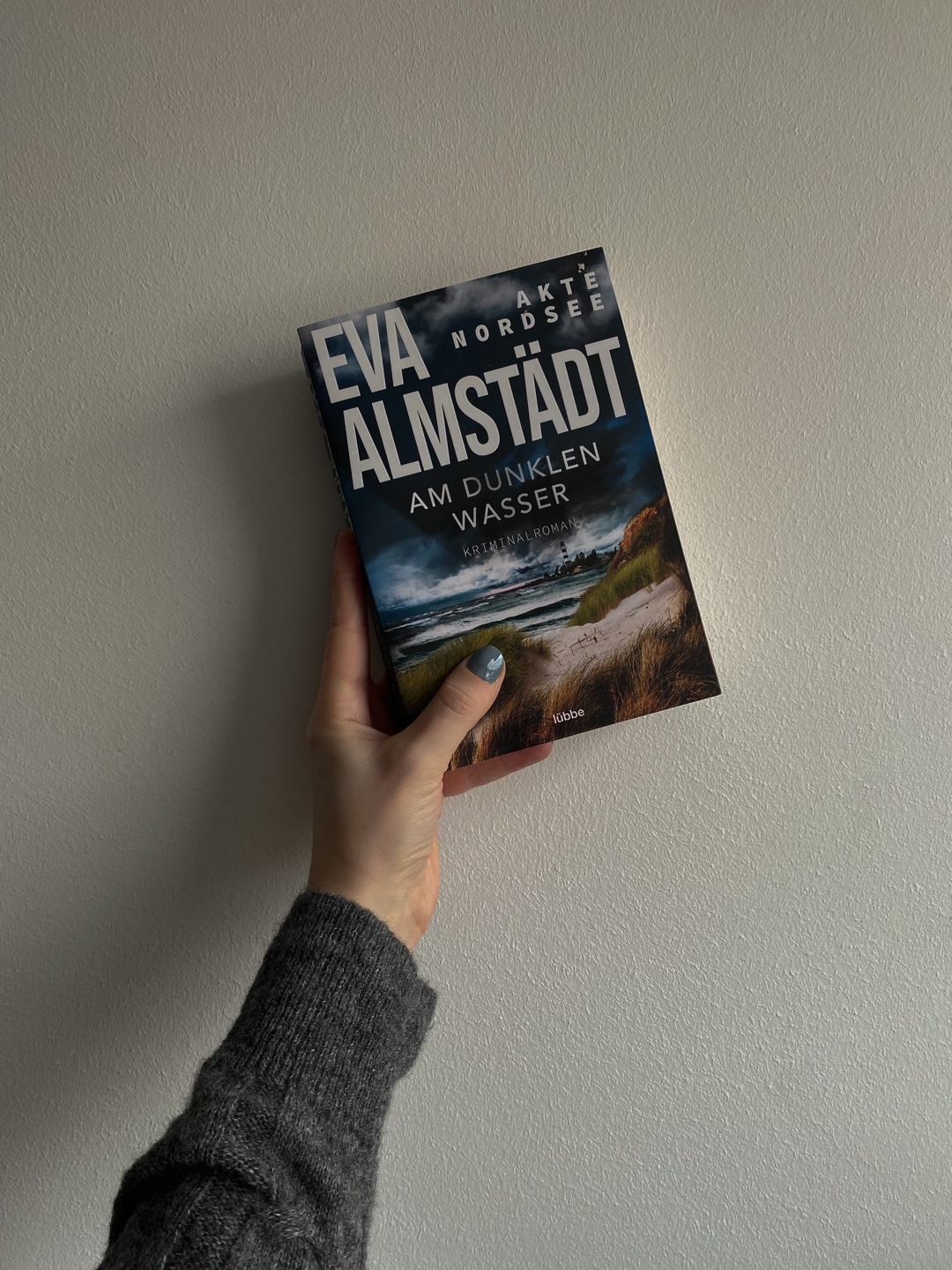 Für mich persönlich wurden zu viele Klischees abgearbeitet in einer eher schwachen Story.