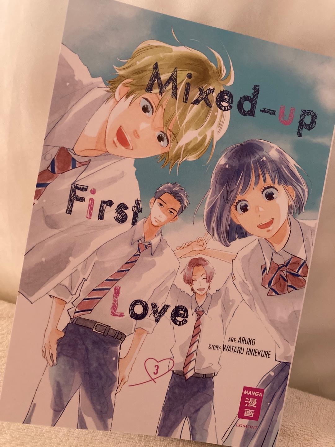 #MangaYear2023 Nr.63 | Mixed-Up First Love 03 | Es ist wirklich eine Wohlfühl-Reihe für mich💞 Die Missverständnisse sind einfach oft zum schmunzeln und die Charaktere trauen sich auch mal was😊 Es gefällt mir wirklich sehr gut! Vor allem Liebe ich Storys, die im Winter spielen🙏🏼