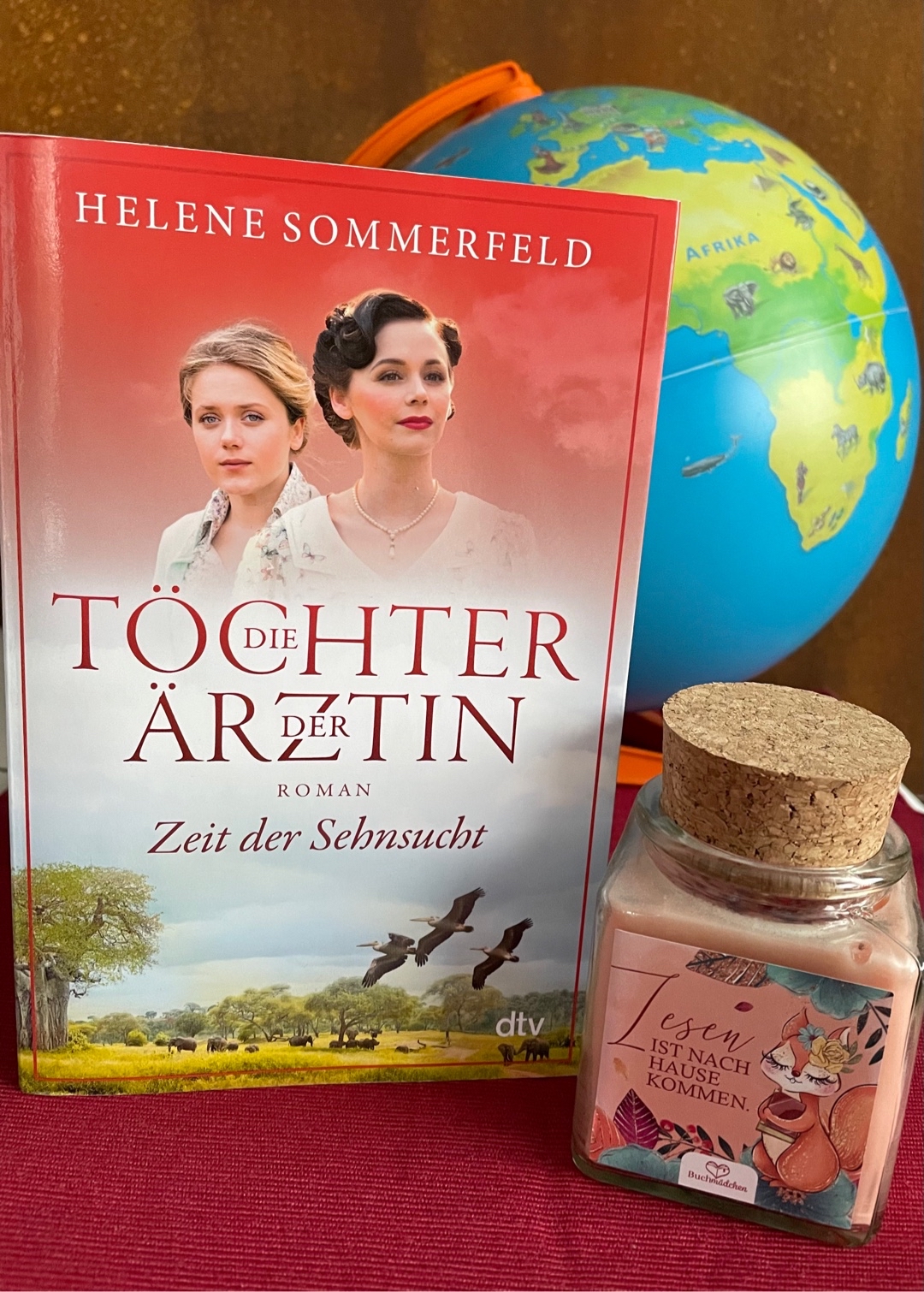 Wunderschöner Historienroman und Fortsetzung der "Ärztin-Reihe" ... diesmal sind die Töchter dran und die Reise zwischen Europa und Afrika.