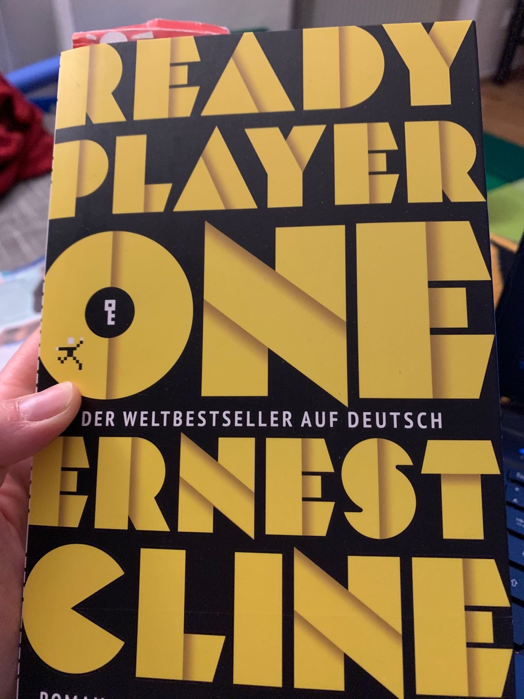 An vielen Stellen echt komplett anders als der Film! Ich habe es verschlungen und werde direkt mit Band 2 fortfahren ♥️