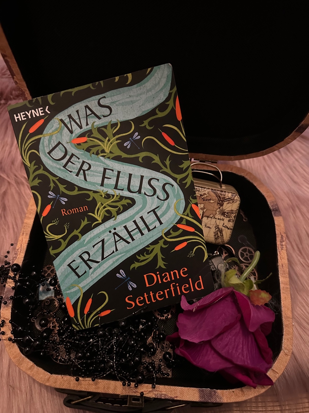 Mysteriös, spannend, geheimnisvoll