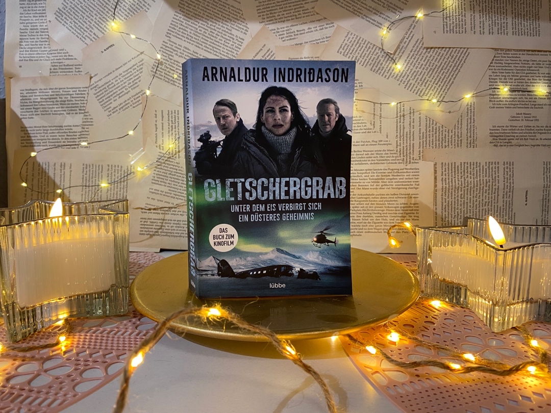 Bei diesem Buch handelt es sich um einen Spionage-Thriller mit einem bedeutenden geschichtlichen Hintergrund. Ein absolutes must-read für jeden Thriller Fan.