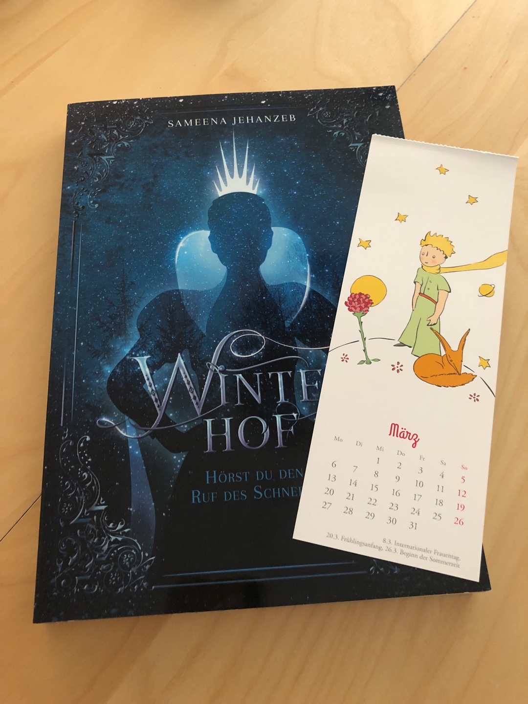 Eine kurze intensive Geschichte. Die Idee der Jahreszeiten finde ich klasse. Ich kann das Buch nur weiterempfehlen!