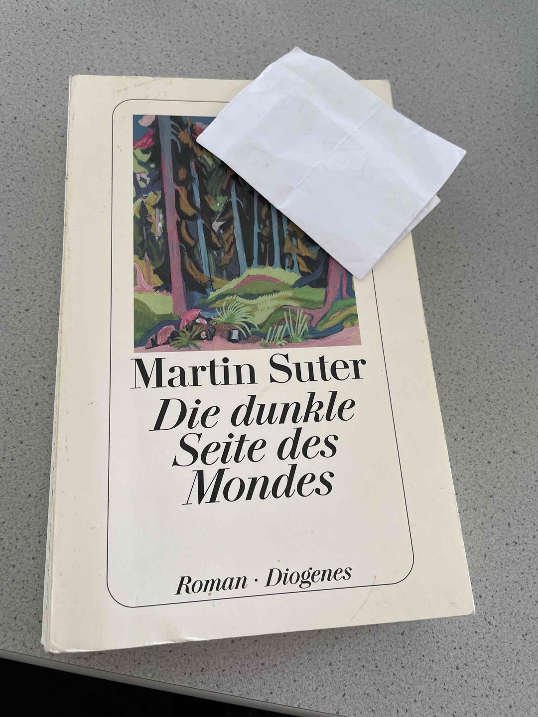 Sehr gutes, schockierendes und einfach überwältigendes Buch meiner Meinung nach!