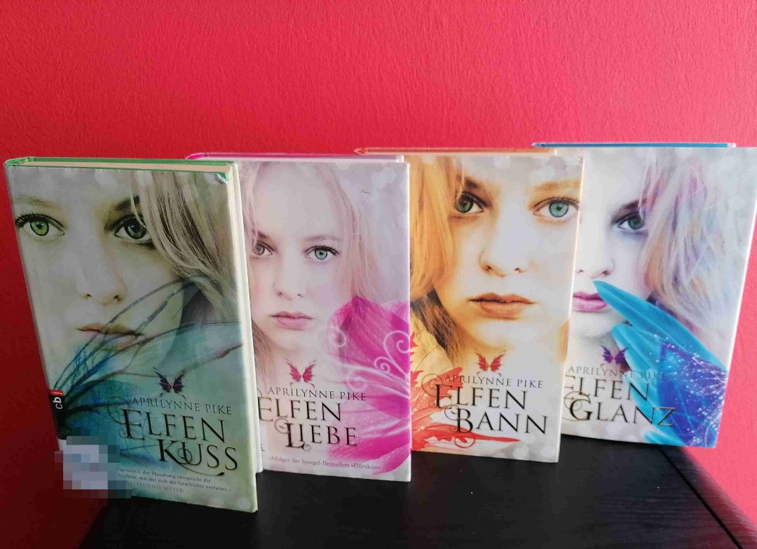Zum Ende hin eine sehr schöne Fantasy Reihe 😊
Die ersten 2 Teile waren etwas langweilig, so dass ich die Reihe danach fast abgebrochen hätte. Habe dann aber doch weiter gelesen, und siehe da, es wurde doch noch wirklich gut 💖
Band 1 leider nur 3 ⭐,
Band 2 etwas besser mit 3,5 ⭐,
Band 3 schon 4 ⭐,
Band 4 dann 4,5 ⭐.