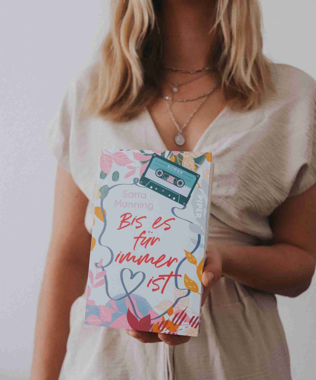 Wer "Zwei an einem Tag" oder "Love, Rosie" kennt und mag, wird auch diese Geschichte lieben. 🤍