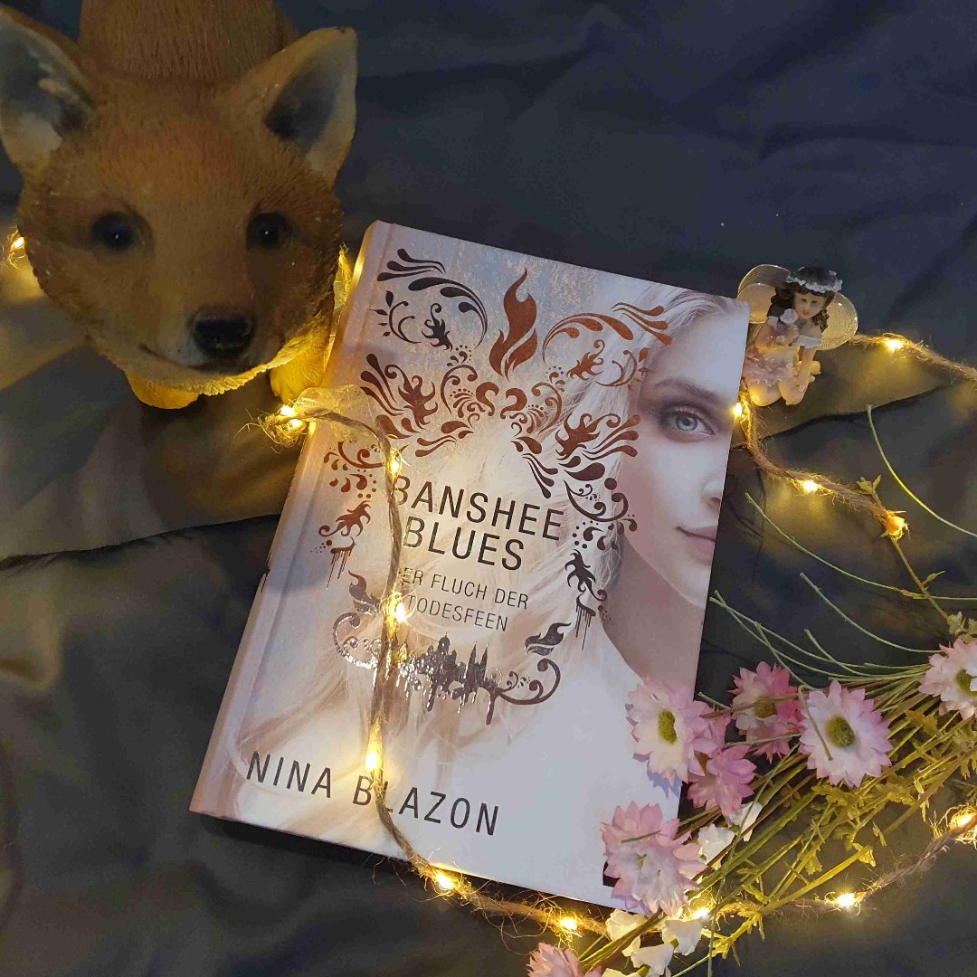 Banshee Blues hat mich mehr mit seinen Charaktergestaltungen als mit der Romance gepackt. Es ist eher ein Urban Fantasy Krimi mit kleinem Romance Anteil.