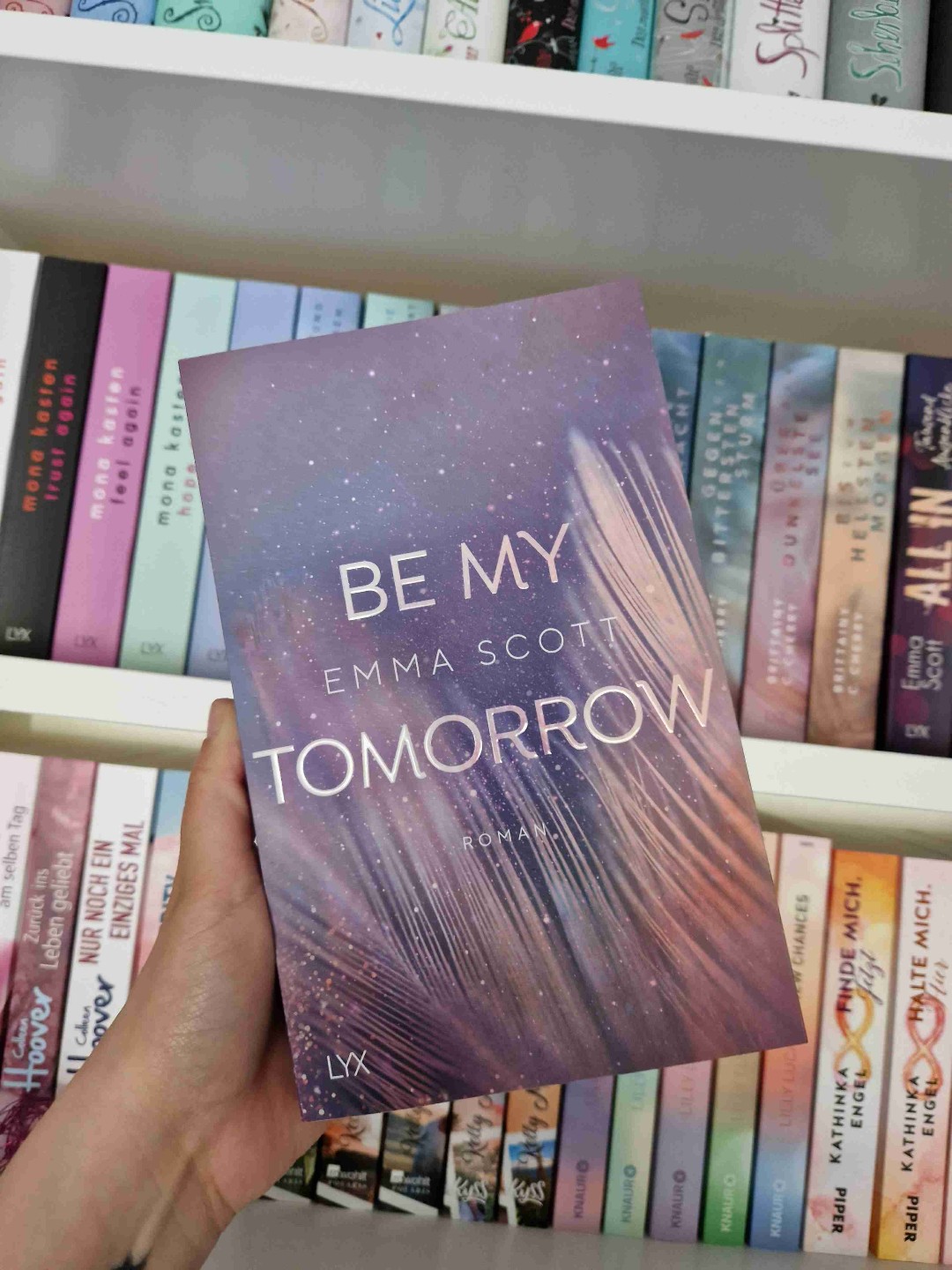 ⭐️⭐️⭐️⭐️,5
Wieder ein super tolles Buch von Emma Scott ❤️
Die Geschichte liest sich einfach weg und hat keine Längen. Besonders zum Ende hin konnte ich es kaum aus der Hand legen.