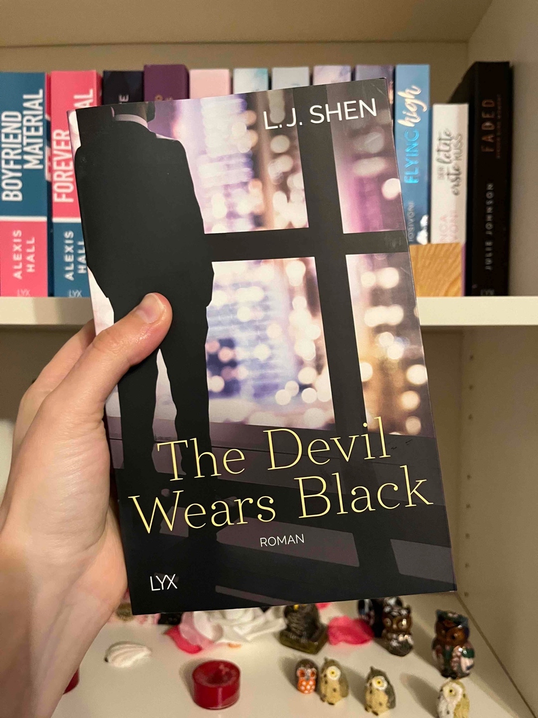 Wieder mal ein tolles Buch von L. J. Shen, das mich sofort catchen konnte. Komplexe und sympathische Charaktere, unerwartete Wendungen und ganz viel Gefühl 🥰