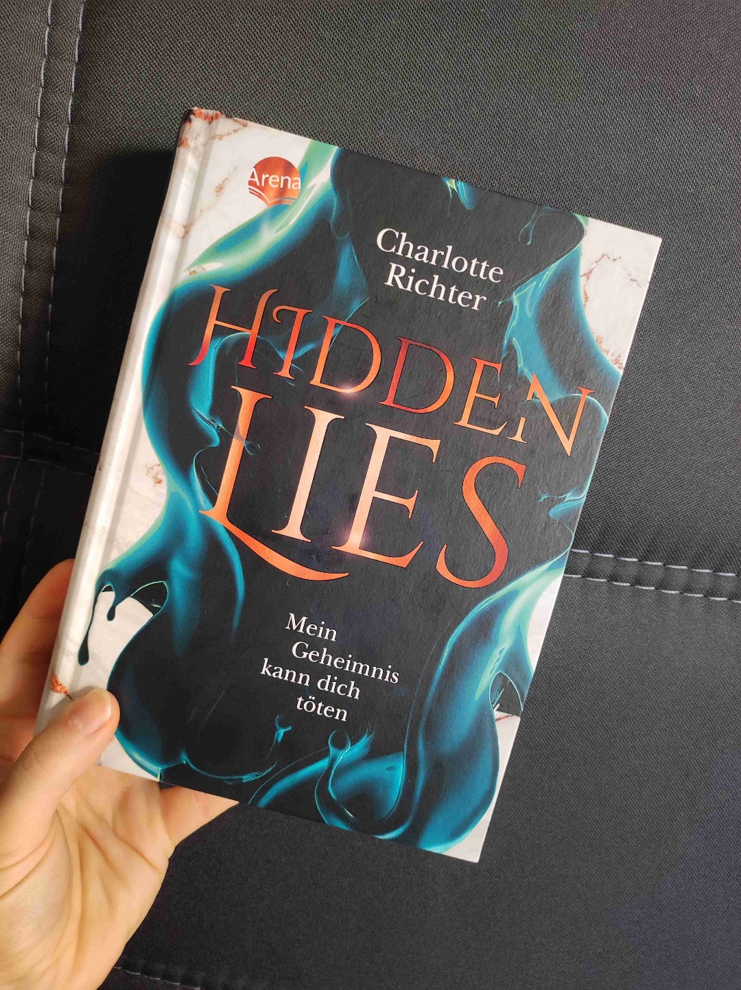 Gute Story und gut geschrieben jedoch schnelles und abruptes Ende...