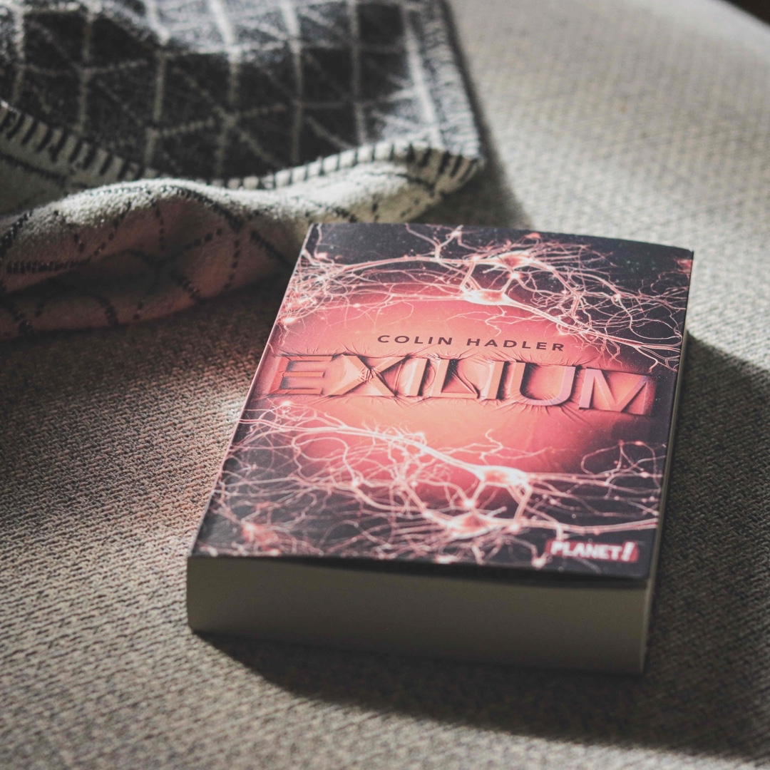 Sehr gelungener Cyber-Teenie-Thriller, der Lust auf mehr macht. Freude auf Colins nächstes Buch!