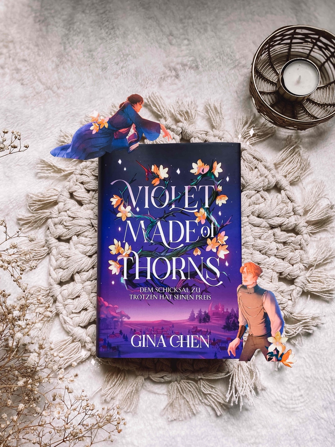 » Violet Made of Thorns - Gina Chen «
3,5/5 Sterne ⭐️