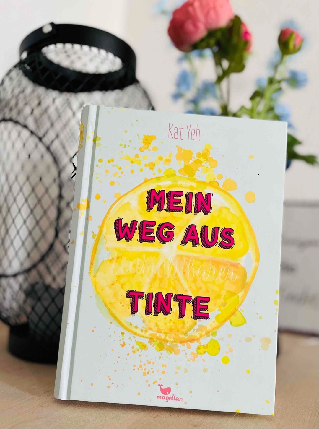 Eine schöne Geschichte über Freundschaft, das erwachsen werden und zu sich selbst zu stehen.
Das Buch ist eher was für jüngere Leser, aber auch als Erwachsener kann man es noch gut lesen.