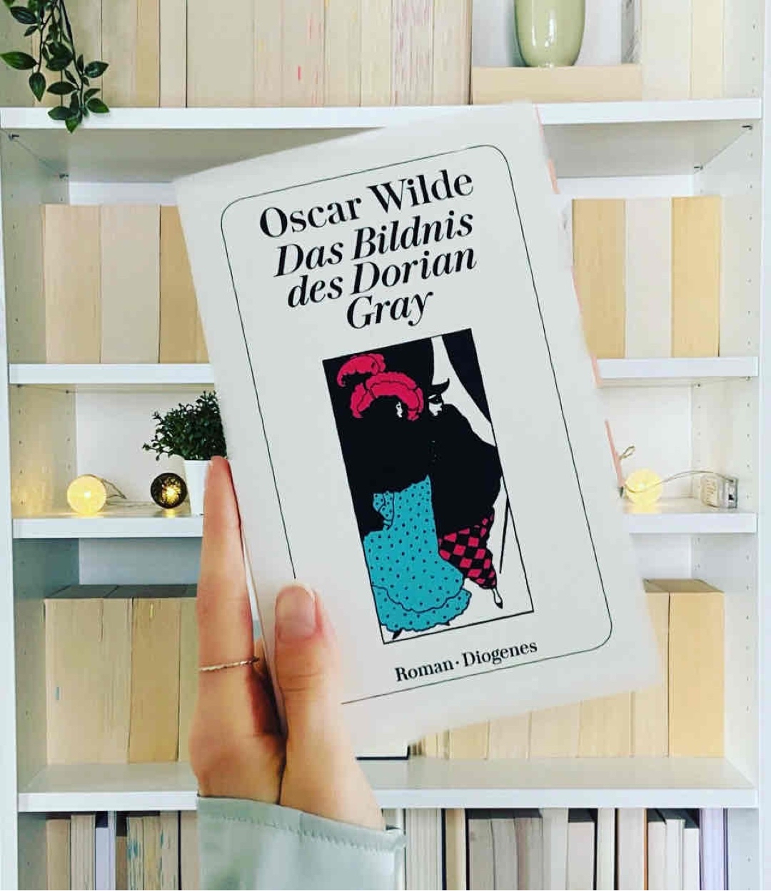 Ein wunderschöner Klassiker, der in keinem Bücherregal fehlen sollte.