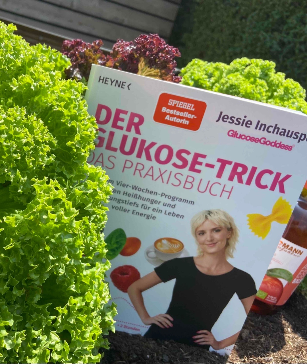Vor allem die vier einfach umzusetzenden Tricks sind ein großer Vorteil, um das Vier-Wochen-Programm einfach selbst auszuprobieren.