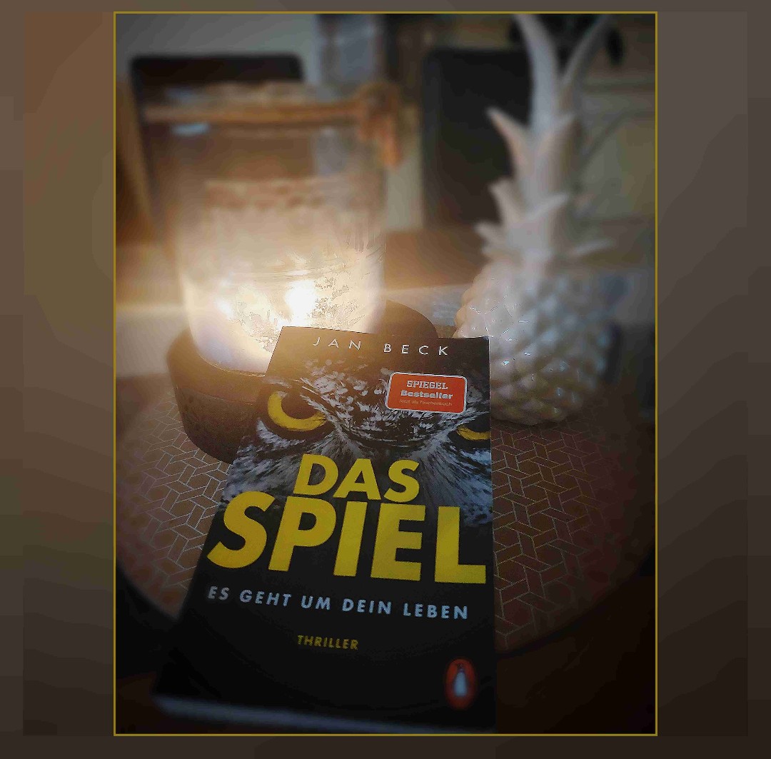 Am Anfang war ich bisschen verwirrt so viele Puzzleteile,die was sich aber mit der Zeit immer mehr zu ein Bild zusammen gesetzt haben! Ich fand es dan am Schluss sehr spannend. 😁