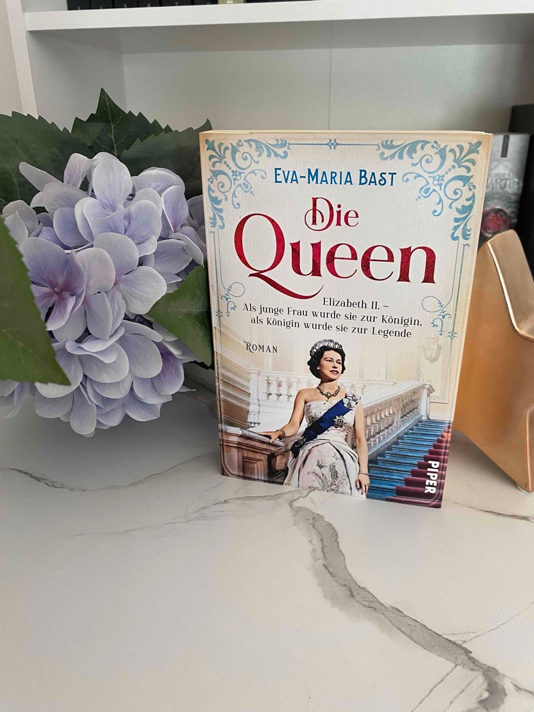 Als junge Frau wurde Sie zur Königin, als Königin wurde Sie zur Legende!