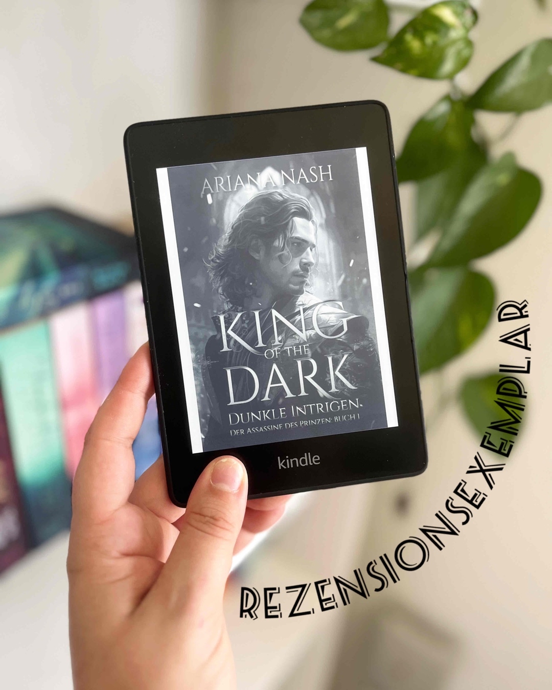 „𝗩𝗶𝗲𝗹𝗹𝗲𝗶𝗰𝗵𝘁 𝘄ü𝗿𝗱𝗲 𝗲𝘀 𝗱𝗶𝗲 𝗹𝗲𝘁𝘇𝘁𝗲 𝗡𝗮𝗰𝗵𝘁 𝘀𝗲𝗶𝗻𝗲𝘀 𝗟𝗲𝗯𝗲𝗻𝘀 𝘀𝗲𝗶𝗻. 𝗪𝗲𝗻𝗻 𝗱𝗲𝗿 𝗧𝗼𝗱 𝗶𝗵𝗻 𝗲𝗻𝗱𝗹𝗶𝗰𝗵 𝗲𝗶𝗻𝗴𝗲𝗵𝗼𝗹𝘁 𝗵𝗮𝘁𝘁𝗲, 𝗵𝗶𝗲ß 𝗲𝗿 𝗶𝗵𝗻 𝘄𝗶𝗹𝗹𝗸𝗼𝗺𝗺𝗲𝗻. 𝗘𝗿 𝗵𝗼𝗳𝗳𝘁𝗲 𝗻𝘂𝗿, 𝗱𝗮𝘀𝘀 𝗱𝗲𝗿 𝗣𝗿𝗶𝗻𝘇 𝗺𝗶𝘁 𝗱𝗲𝗺 𝗴𝗲𝗯𝗿𝗼𝗰𝗵𝗲𝗻𝗲𝗺 𝗛𝗮𝗻𝗱𝗴𝗲𝗹𝗲𝗻𝗸 𝘀𝗲𝗶𝗻 𝘄ü𝗿𝗱𝗲, 𝗱𝗲𝗿 𝗱𝗲𝗻 𝗕𝗲𝗳𝗲𝗵𝗹 𝘇𝘂𝗺 𝗔𝗯𝘀𝗰𝗵𝗹𝗮𝗴𝗲𝗻 𝘀𝗲𝗶𝗻𝗲𝘀 𝗞𝗼𝗽𝗳𝗲𝘀 𝗴𝗮𝗯, 𝗱𝗮𝗺𝗶𝘁 𝗲𝗿 𝗶𝗵𝗺 𝗶𝗻 𝗱𝗶𝗲 𝗔𝘂𝗴𝗲𝗻 𝘀𝗲𝗵𝗲𝗻 𝘂𝗻𝗱 𝘀𝗲𝗶𝗻𝗲 𝗦𝗲𝗲𝗹𝗲 𝗺𝗶𝘁 𝗶𝗵𝗺 𝗶𝗻 𝗱𝗶𝗲 𝗧𝗶𝗲𝗳𝗲𝗻 𝗱𝗲𝗿 𝗵ö𝗹𝗹𝗶𝘀𝗰𝗵𝗲𝗻 𝗨𝗻𝘁𝗲𝗿𝘄𝗲𝗹𝘁 𝘇𝗶𝗲𝗵𝗲𝗻 𝗸𝗼𝗻𝗻𝘁𝗲..."