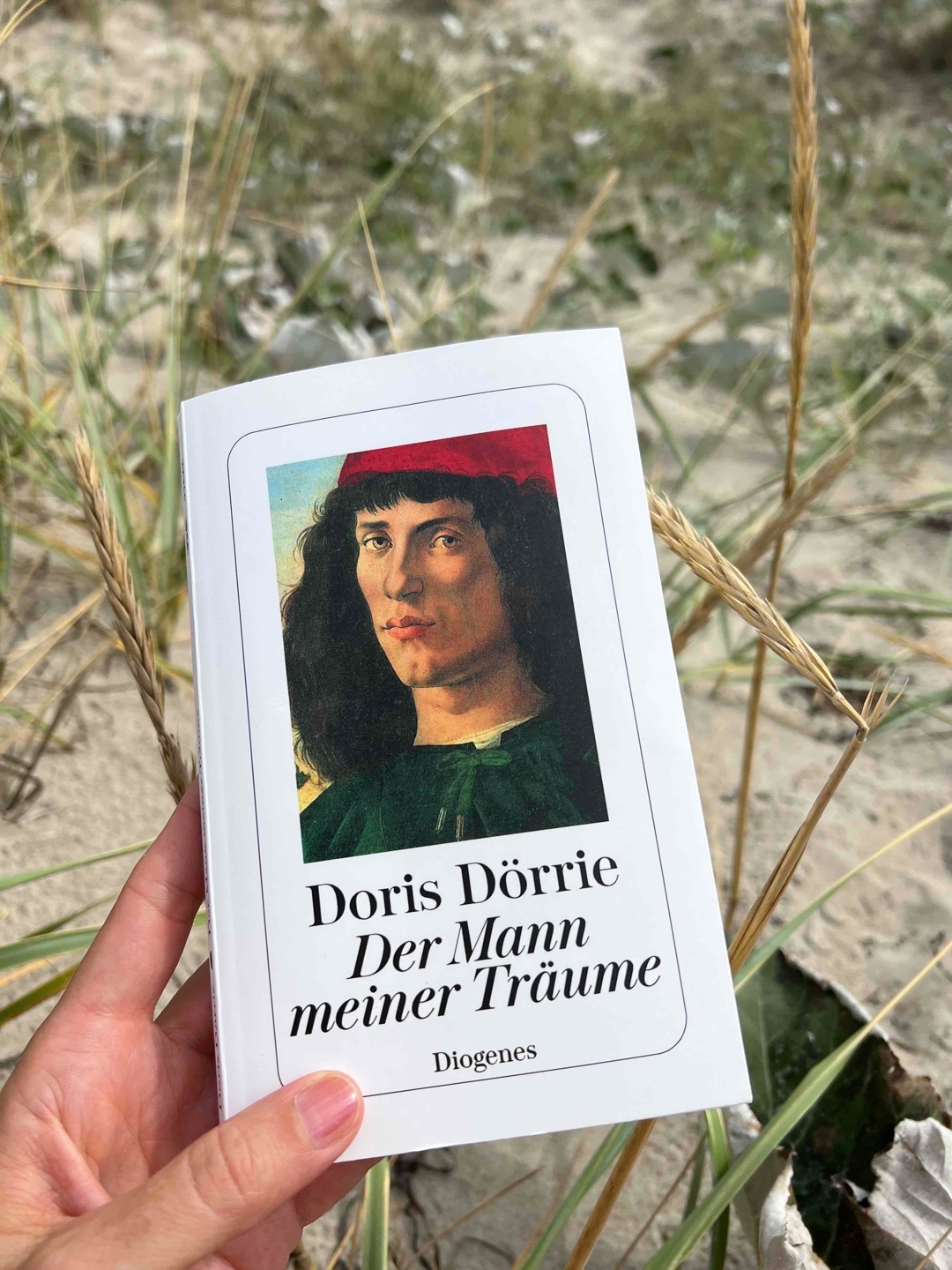 Die anfängliche Leselust wandelt sich im Laufe leider in Herzens-  und Leseverwirrung. Schade, lese ich doch sonst gern ihre Bücher.