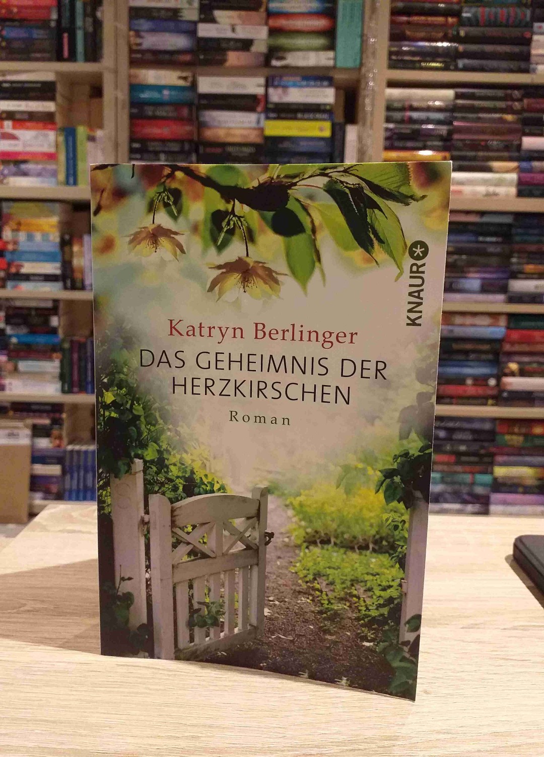 Eine traurige Familiengeschichte, über ein Jahrhundert erzählt. Am Ende ist das Geheimnis der Herzkirschen jedoch ein schöner Gedanke, an dem jeder sich einwenig orientieren sollte.