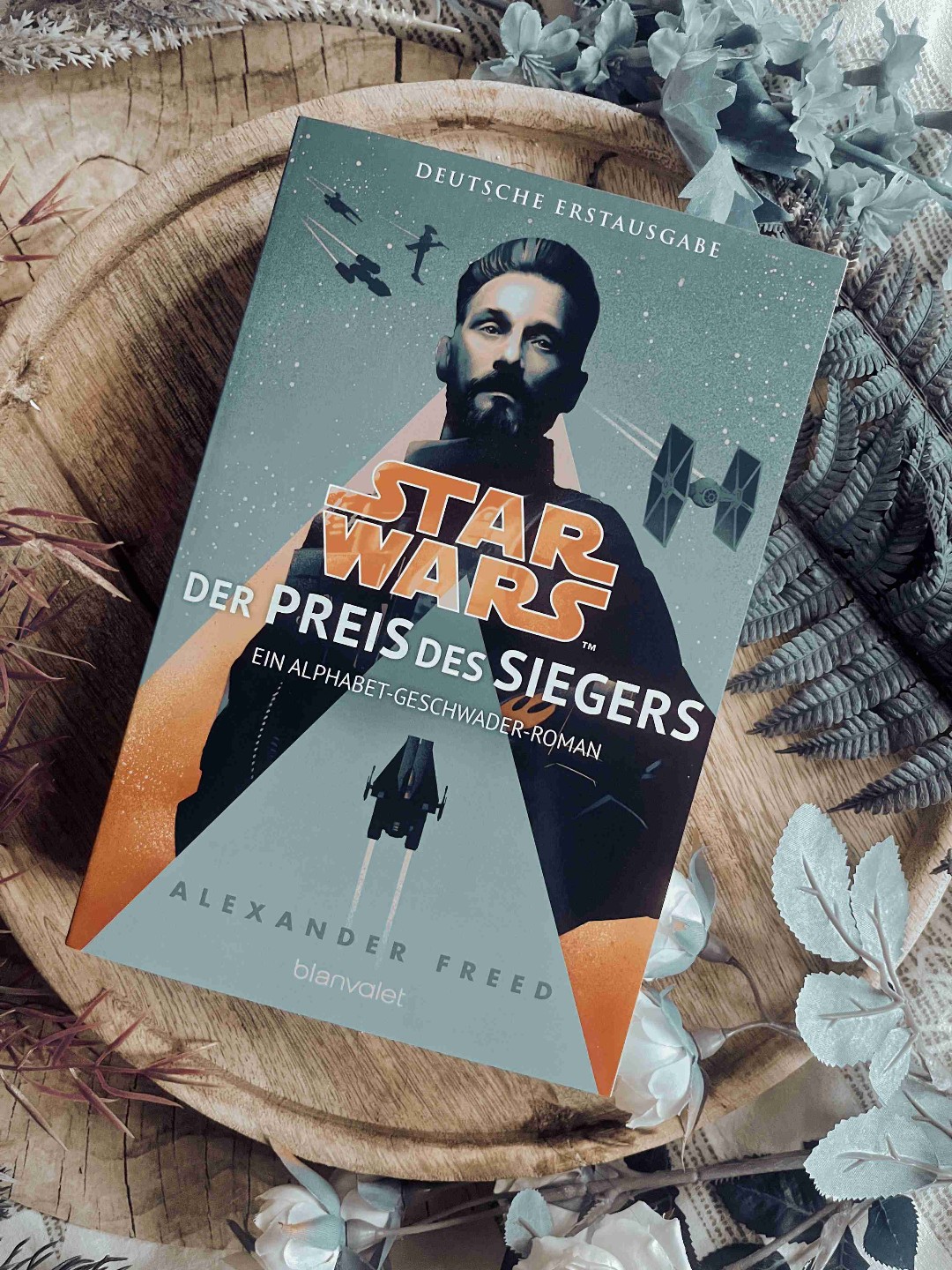 Review ⭐⭐⭐⭐
Der Preis des Siegers