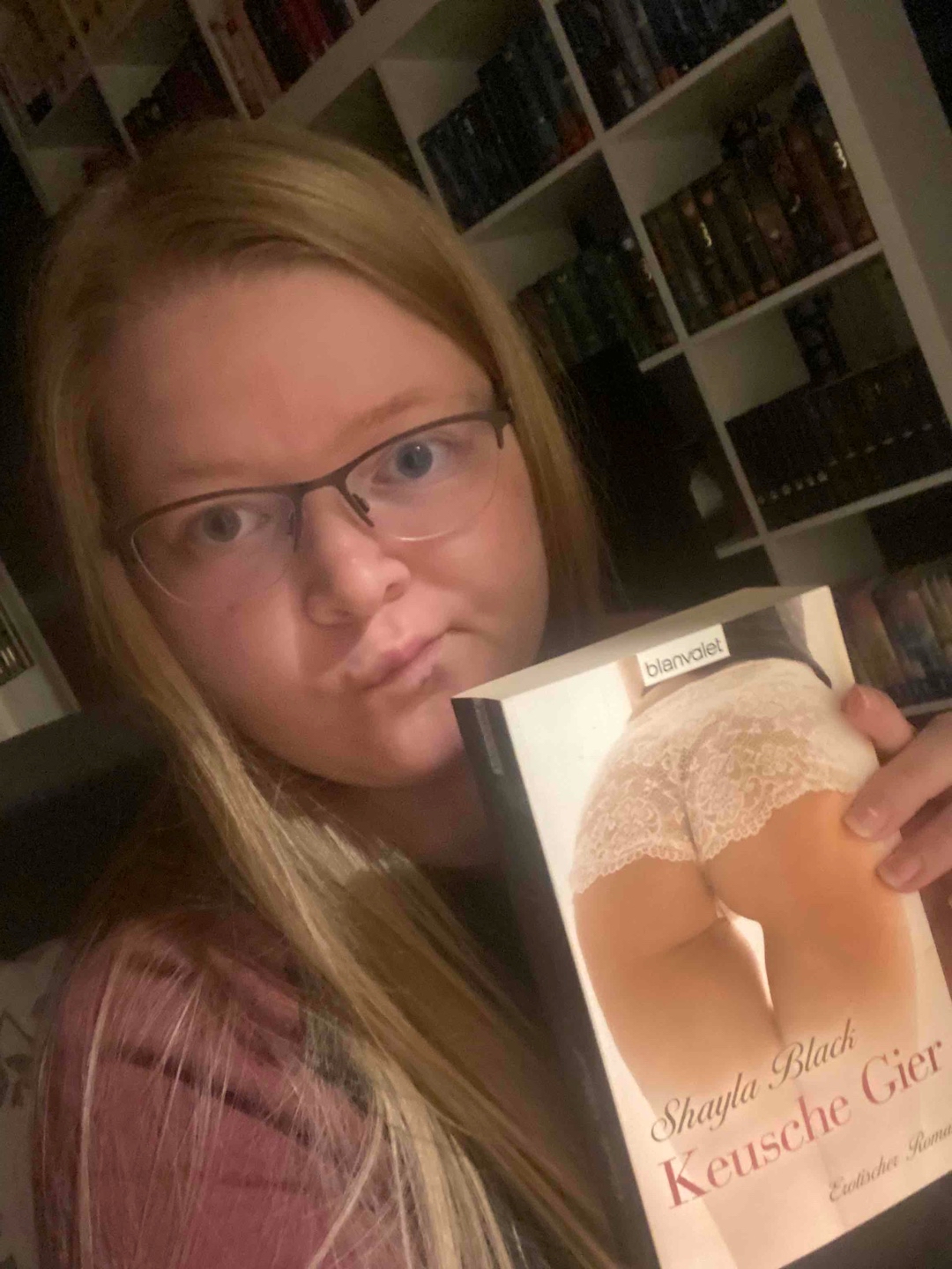 Vom Groupie zur Hausfrau. Die Story ist mir persönlich echt zu langweilig und es hat ewig gedauert, bis ich sie dann doch irgendwann beendet habe…