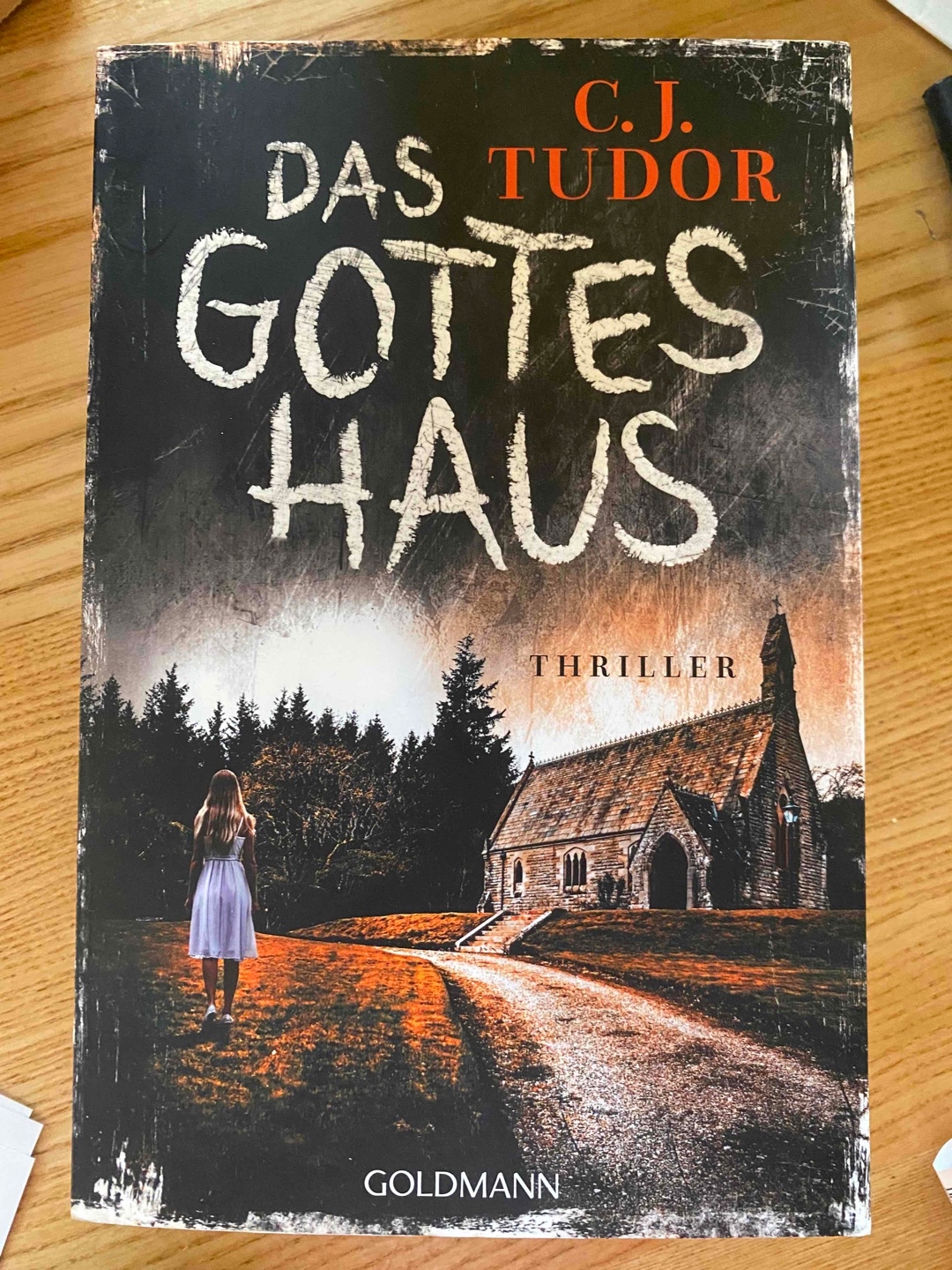 Es passiert nichts - und doch total viel! 
Thriller mal anders 😍