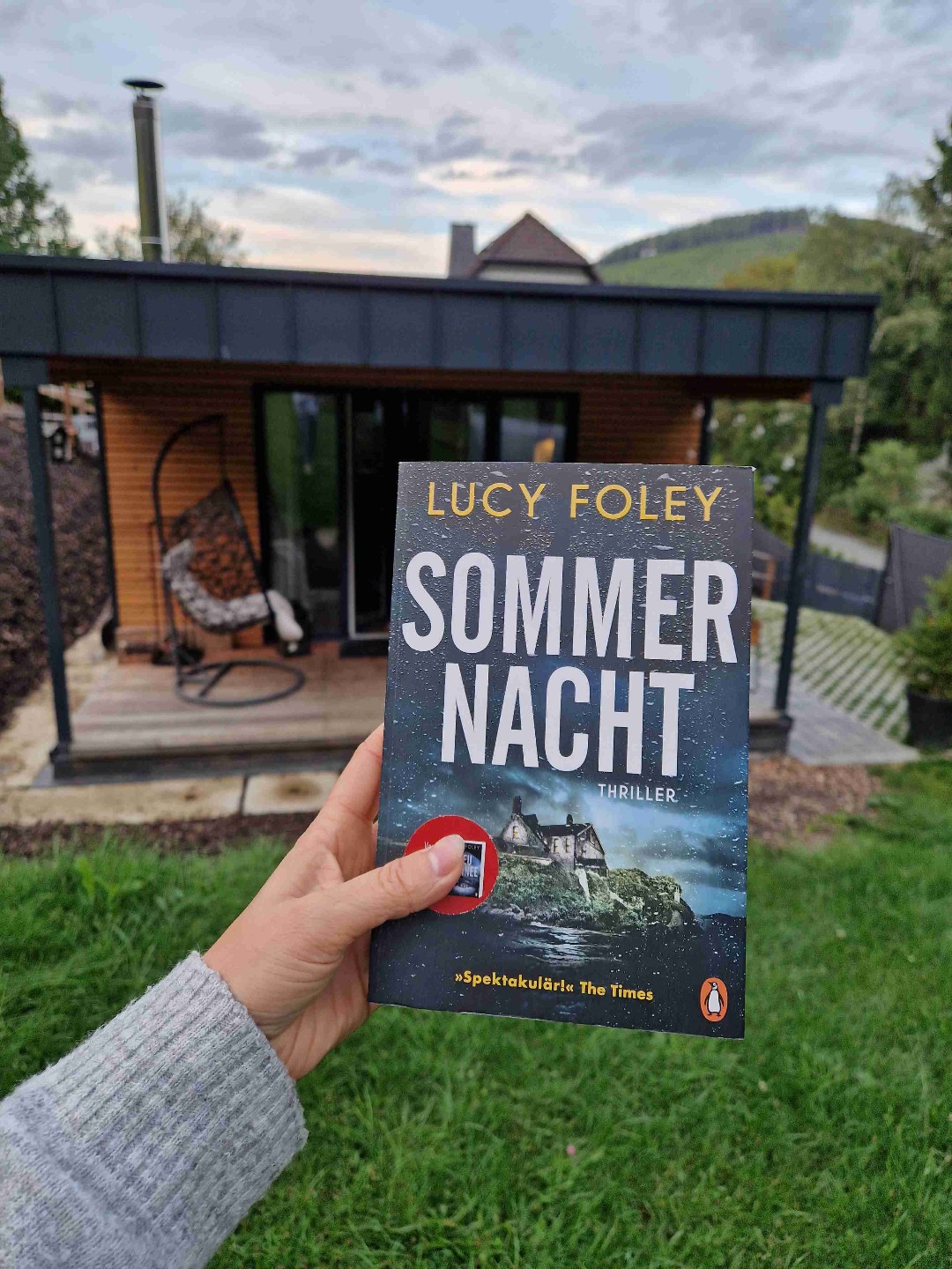 Spannendes Hochzeitsdrama auf einsamen Insel, jedoch zu viele Perspektiven. 👰🏽♀️🤵🏼👥️
