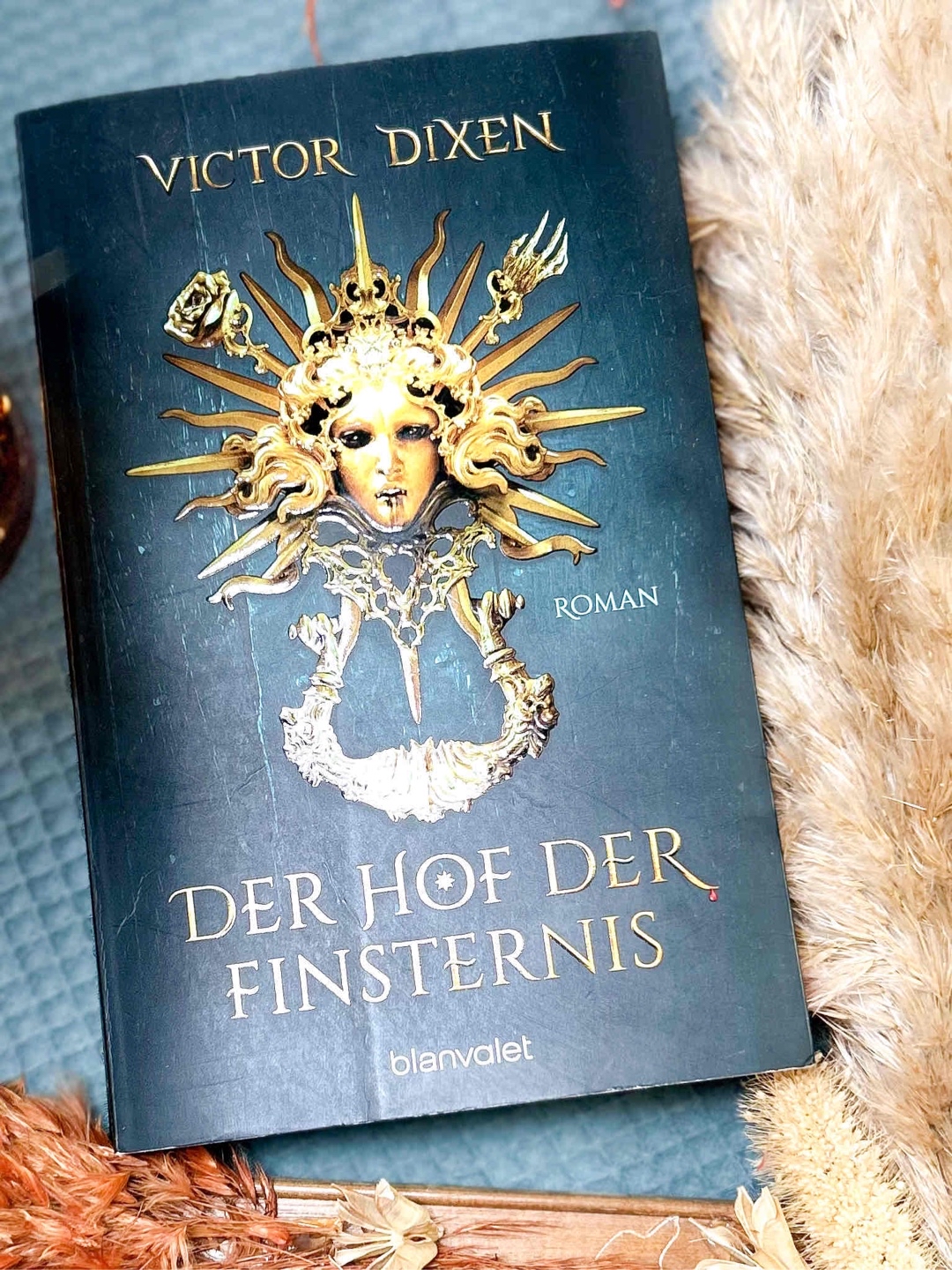 Also eigentlich möchte ich dem Buch eine 4,5 geben