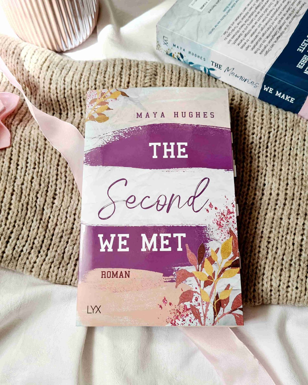 Das Buch ist eine Enemies to Lovers Geschichte, die mich von Anfang an gefesselt hat. Die Charaktere sind toll, nicht fehlerfrei, aber sehr authentisch und ihr Verhalten ist nachvollziehbar.