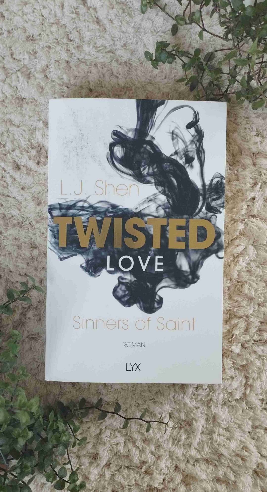 ⭐Mag ich sehr gerne ⭐
Leidenschaftlich, Herz zerreißend, humorvoll, traurig, einfach überwältigend war die Geschichte von Rosie und Dean. Beide sind unglaublich sympathische Protagonisten, sie lieben sind und trotzdem kam mehrfach das Leben dazwischen.