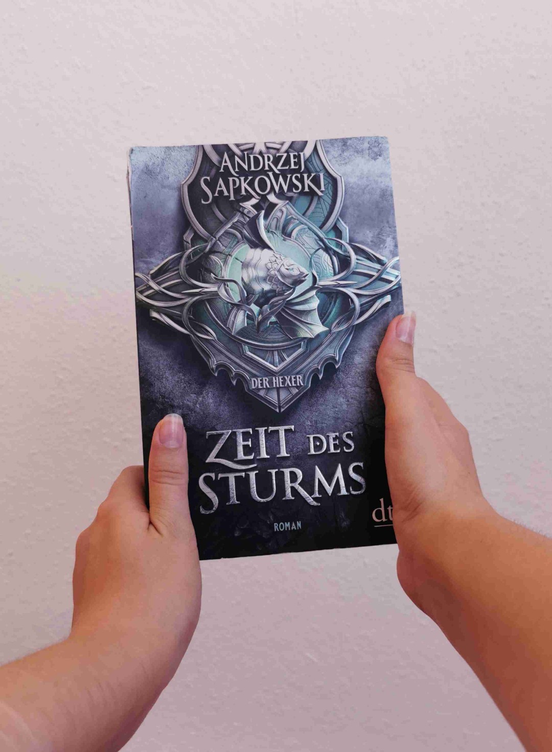 Magisch, Düster, Verworren