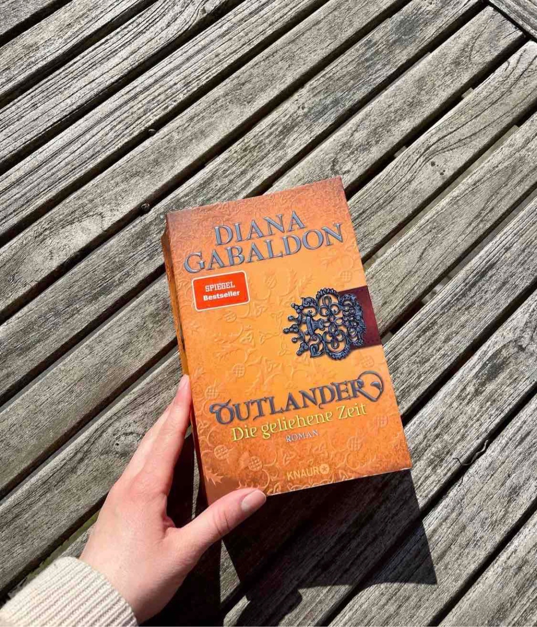 Für mich nicht ganz so stark wie Teil 1, aber trotzdem noch super! Freue mich auf Band 3!