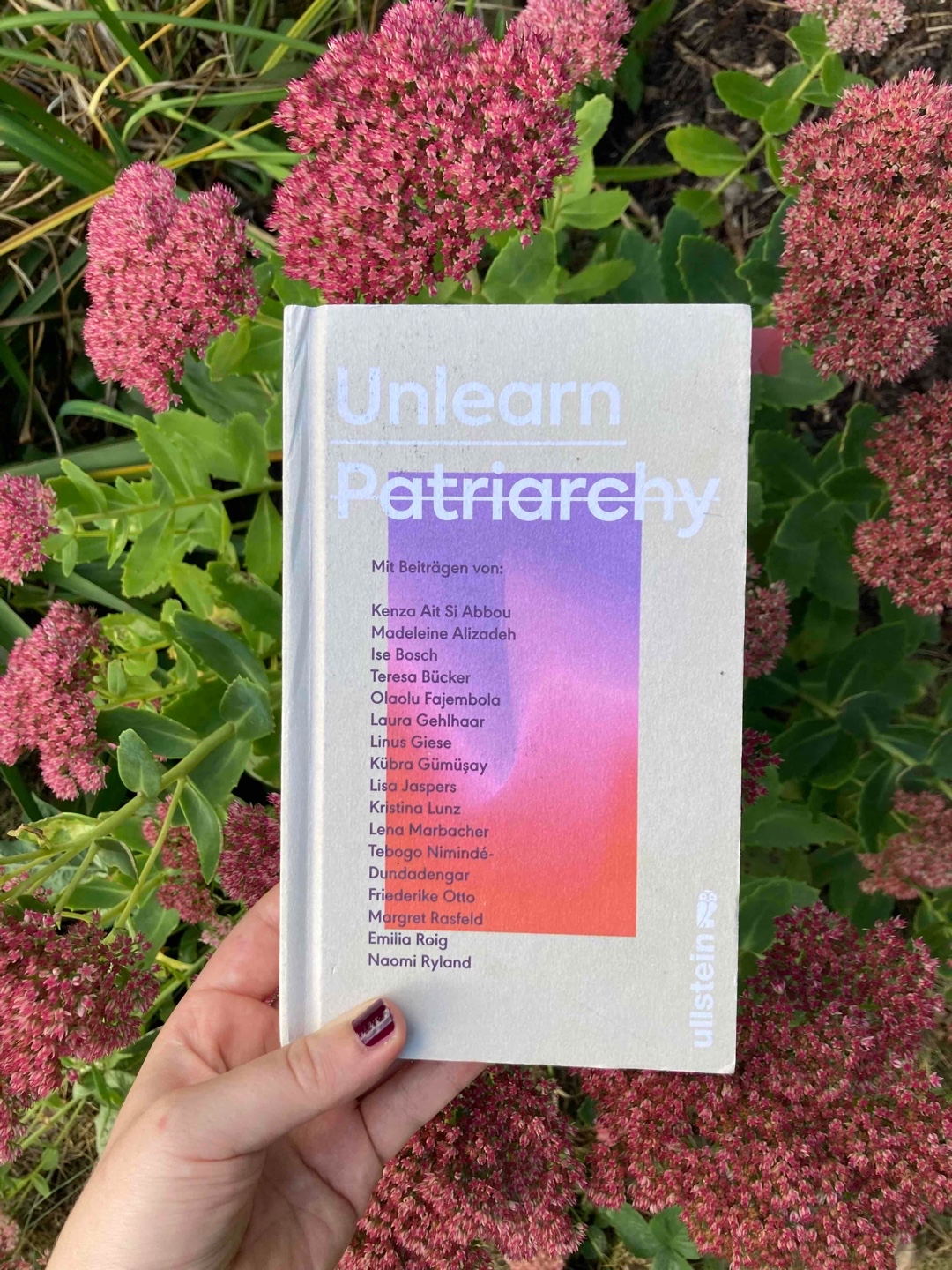 Einige wirklich gute Beiträge, mit einem umfassenden Blick auf fast alle Lebensbereiche. Favoriten sind unlearn liebe und unlearn Macht. 