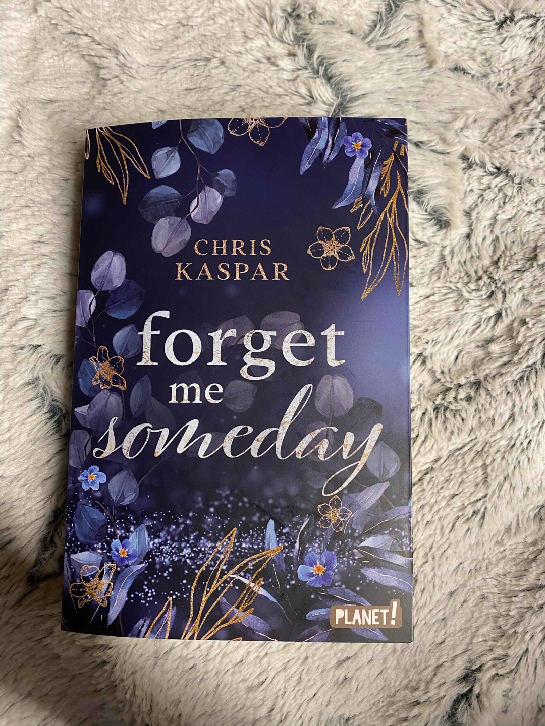 Ein schönes Buch dass zum nachdenken anregt. Vor allem wie kurz das Leben sein kann und dass man im Jetzt und im Moment leben sollte und sein Leben genießen sollte