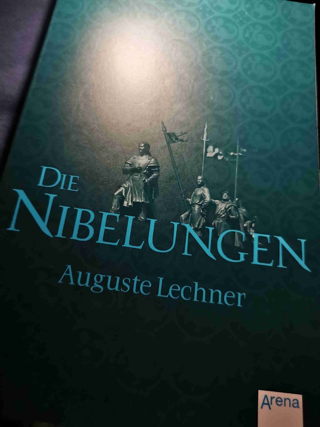 Spannend bis zum Schluss, hat sich sehr gut gelesen. Zu empfehlen bei Interesse solcher Geschichten. 