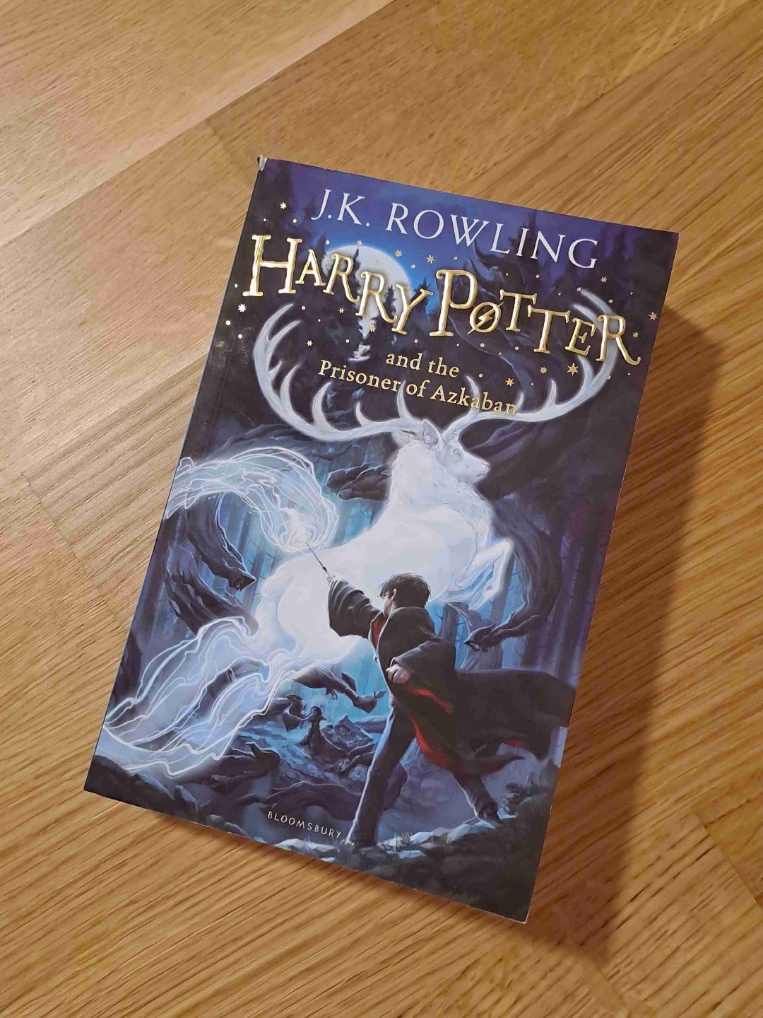 Sehr viel Spannung und Aufregung. Aber wie nach jedem Harry Potter Buch hat sich die investierte Zeit zu 100% gelohnt.